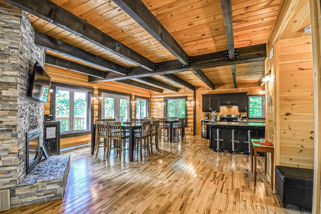 Brown Bear Lodge Brownsburg Bagian luar foto
