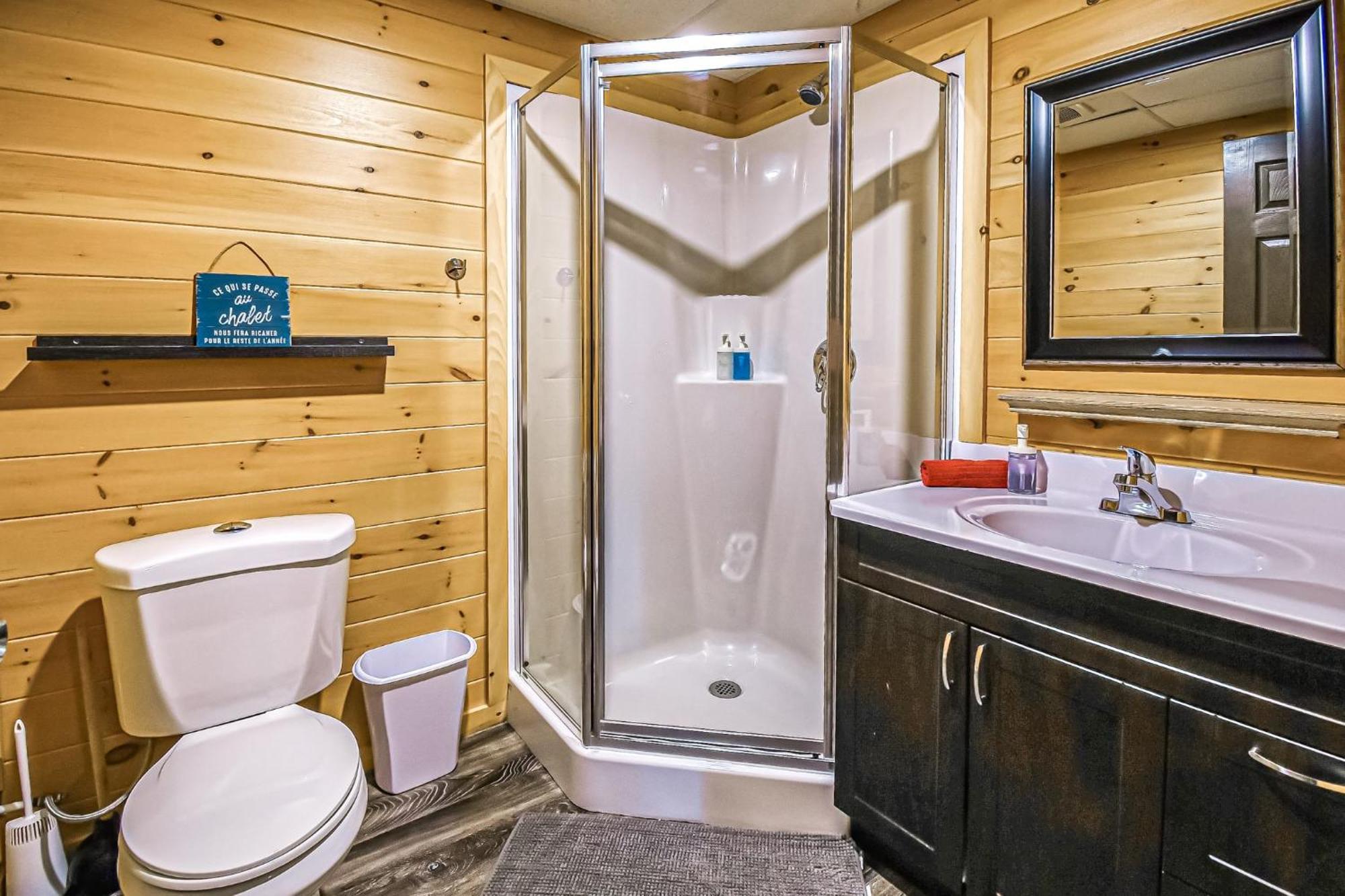 Brown Bear Lodge Brownsburg Bagian luar foto