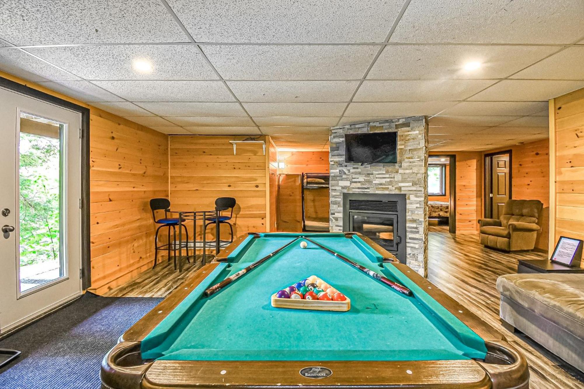 Brown Bear Lodge Brownsburg Bagian luar foto